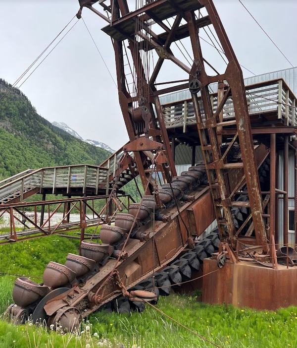 Dredge machine used in 1897 to look for gold